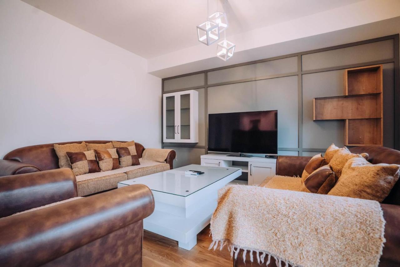 Darki Apartments 4 - Very Central 100 Square Meters,Two Bedrooms,Free Parking Ohrid Buitenkant foto