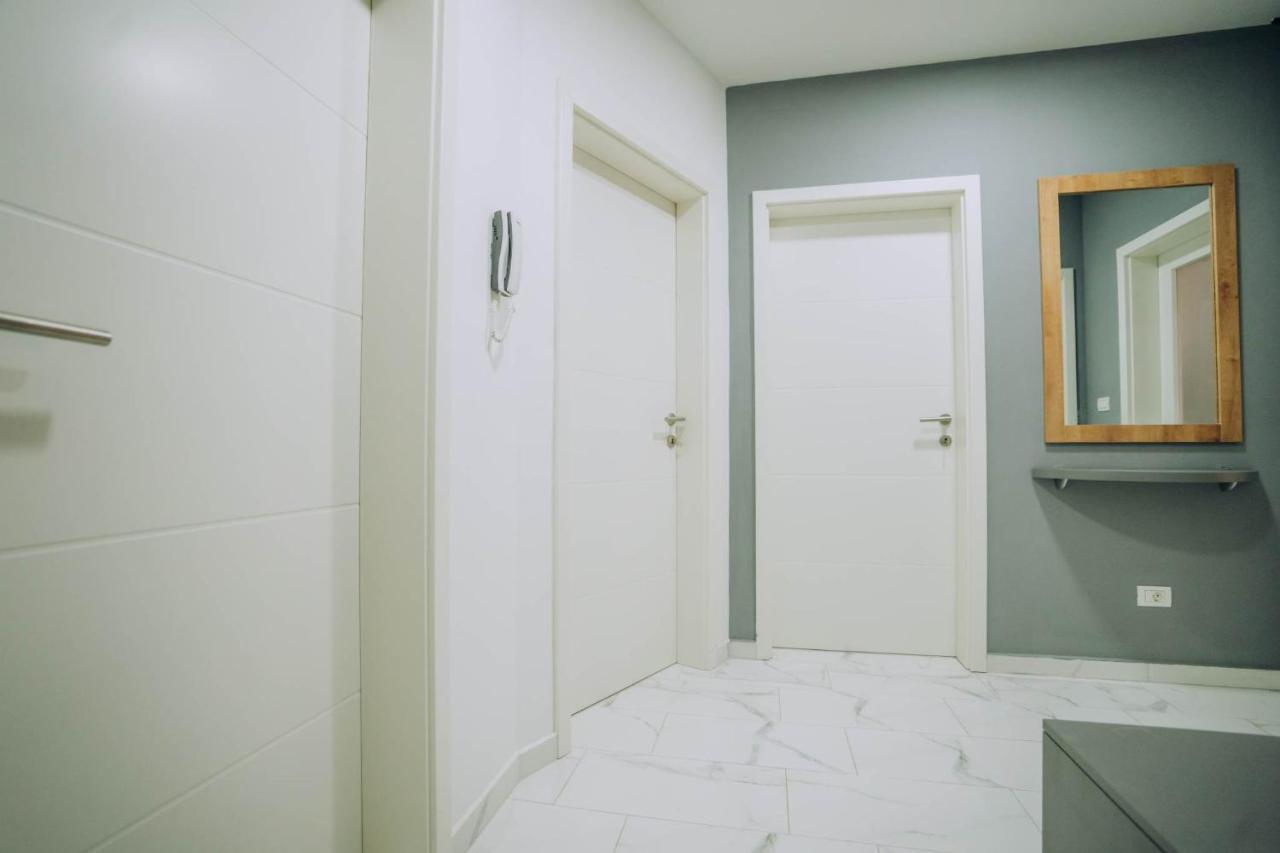 Darki Apartments 4 - Very Central 100 Square Meters,Two Bedrooms,Free Parking Ohrid Buitenkant foto