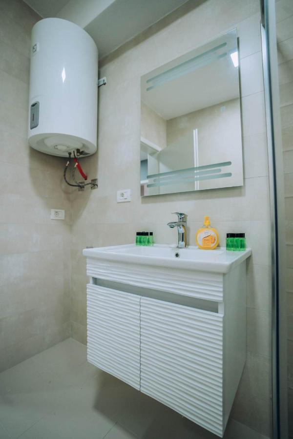 Darki Apartments 4 - Very Central 100 Square Meters,Two Bedrooms,Free Parking Ohrid Buitenkant foto