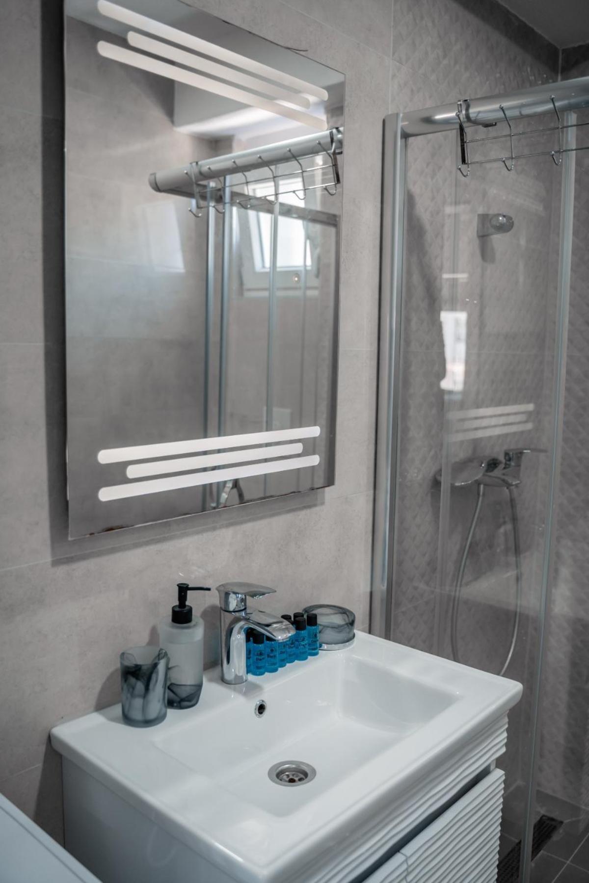 Darki Apartments 4 - Very Central 100 Square Meters,Two Bedrooms,Free Parking Ohrid Buitenkant foto